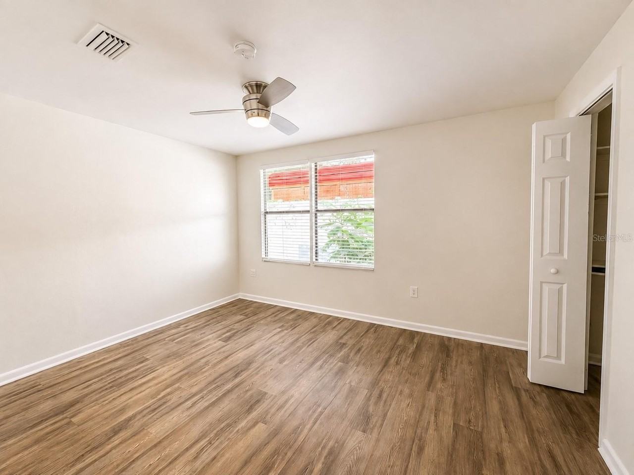 7301 N Dartmouth Ave - Photo 5 of 18