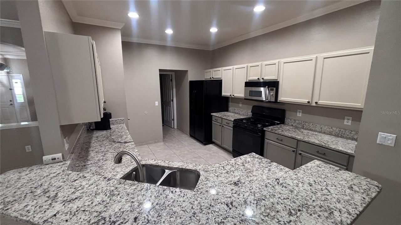 4613 River Overlook Dr - Photo 6 of 23