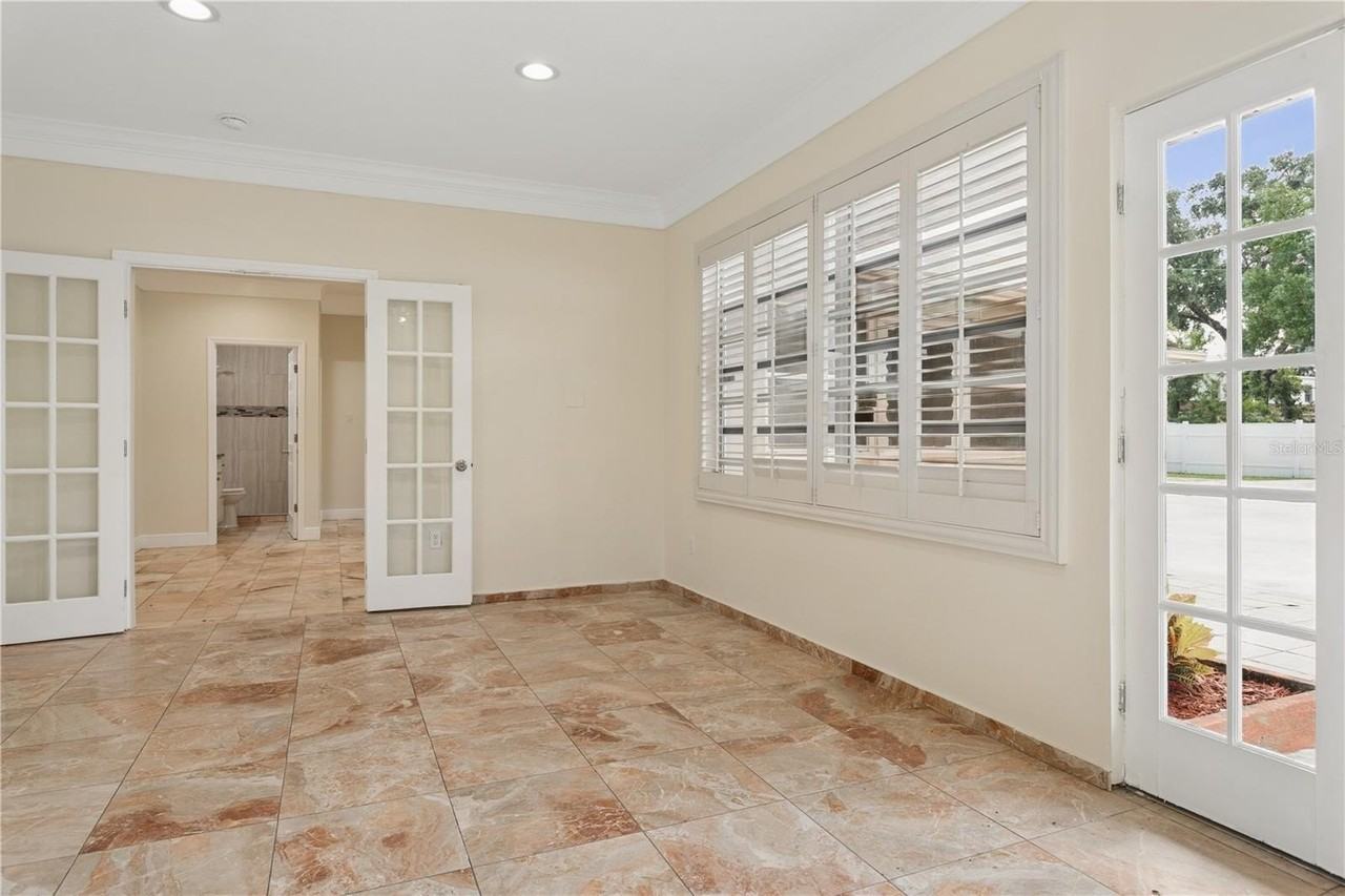 4701 N Habana Ave - Photo 4 of 22