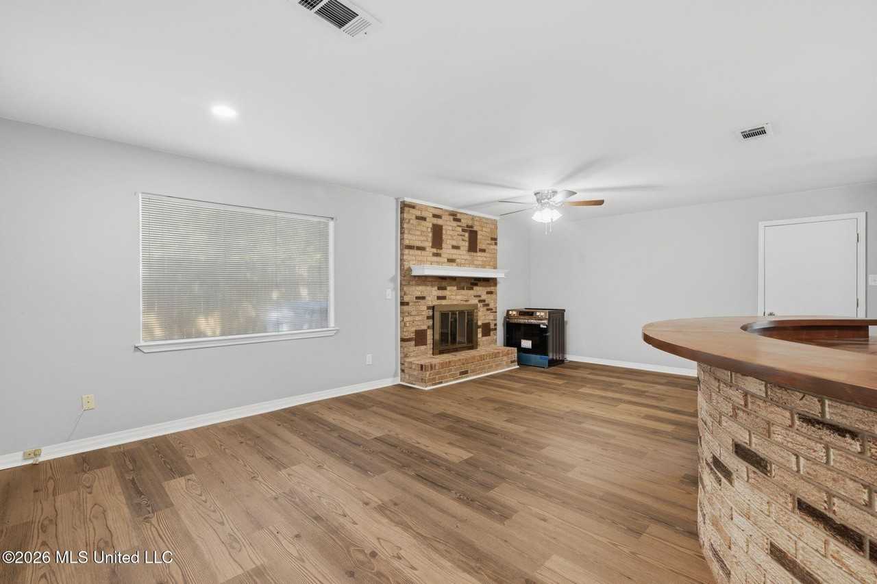 8505 Mermaid Ave - Photo 4 of 25