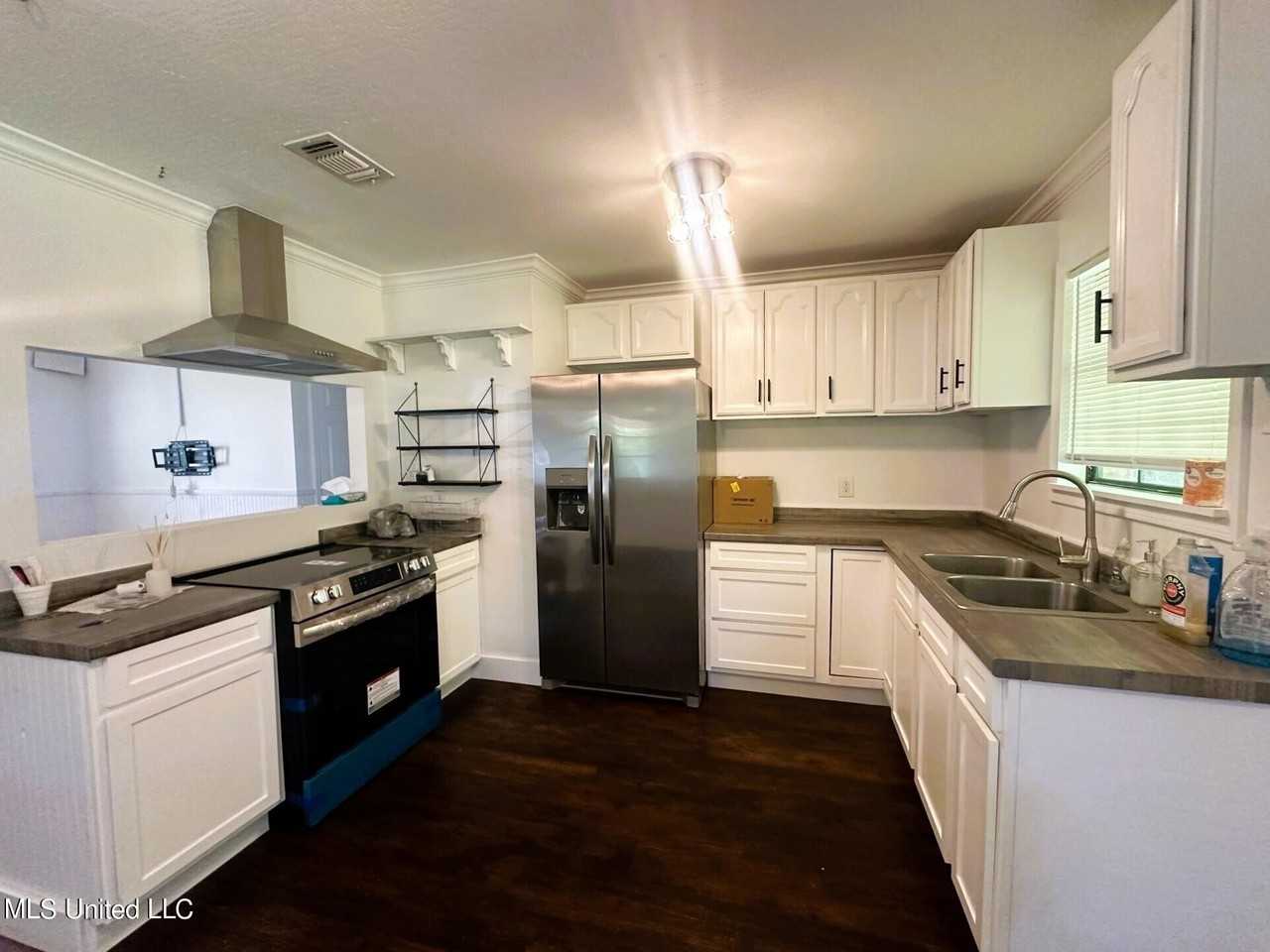 258 Conrad Ln - Photo 5 of 14