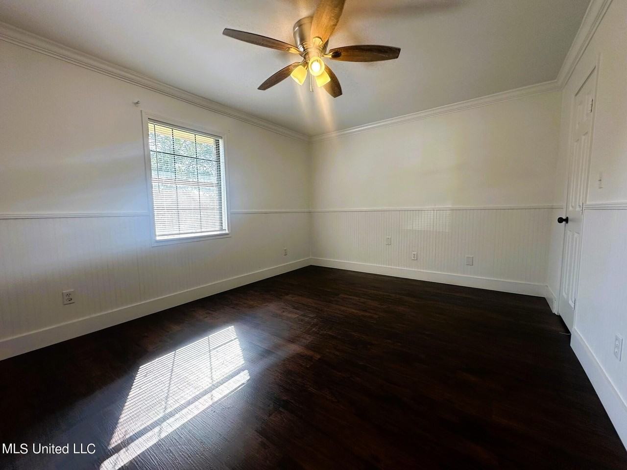 258 Conrad Ln - Photo 7 of 14