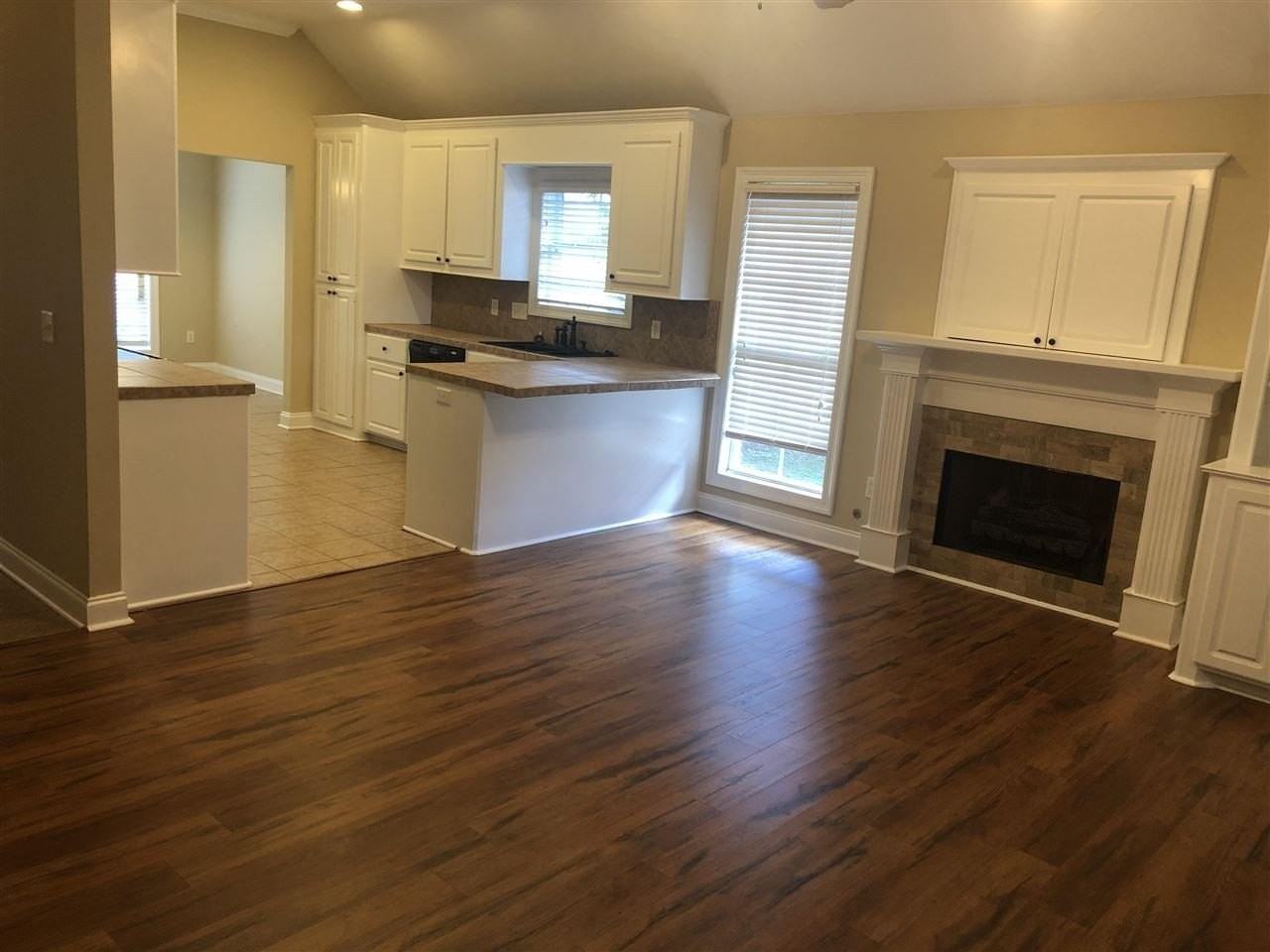 261 Jacks Pl - Photo 5 of 7