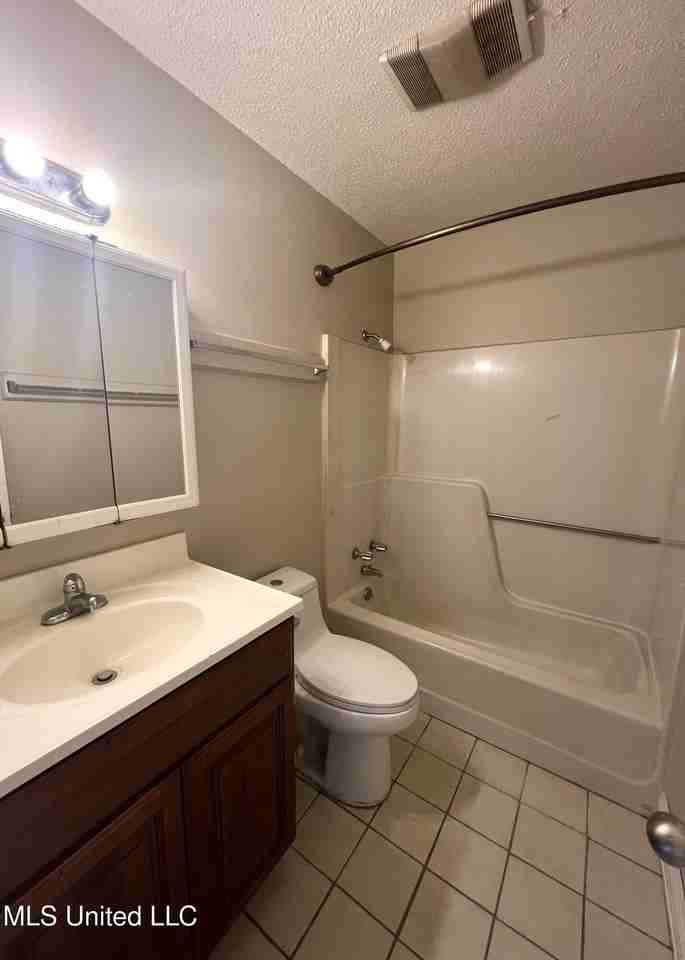 3401 54th Ave - Photo 7 of 8