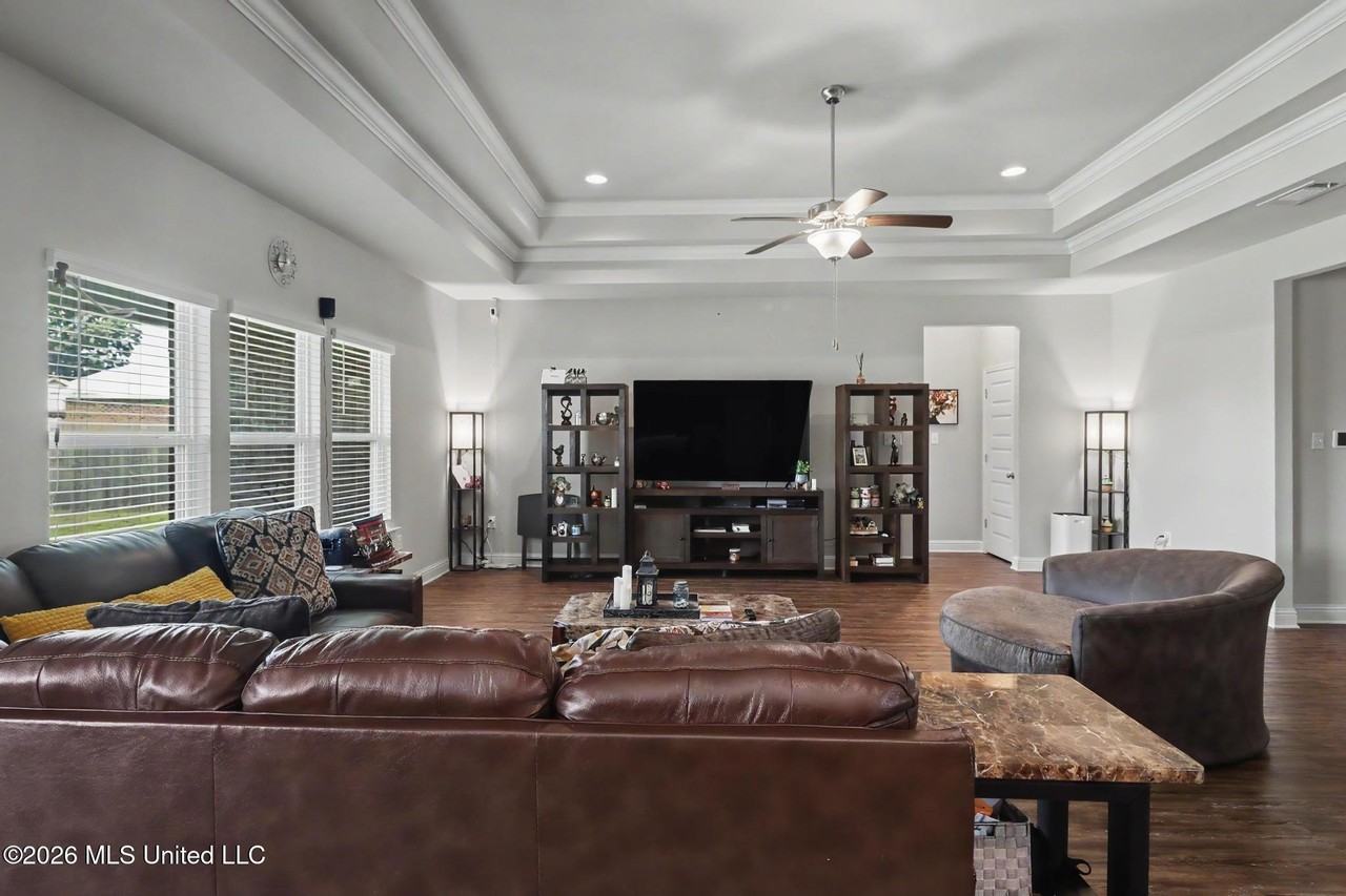 10784 Chapelwood Dr - Photo 6 of 28