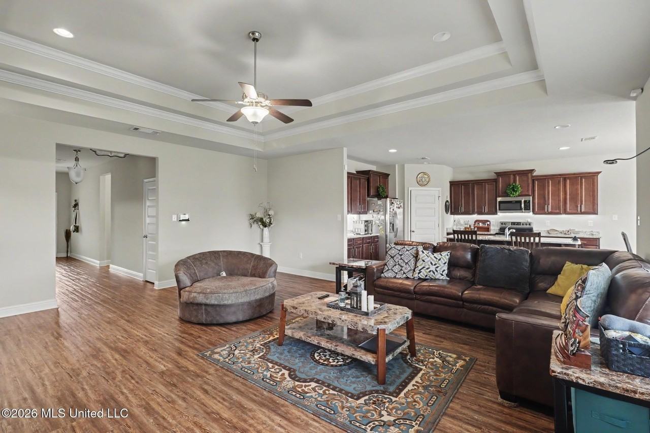 10784 Chapelwood Dr - Photo 7 of 28