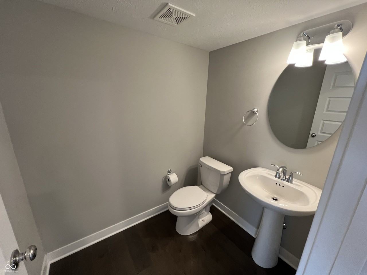 11585 Fulham St - Photo 4 of 22