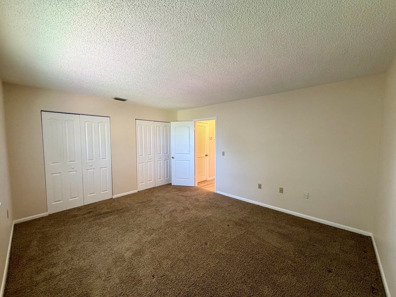 603 Sw 35th St #603APT9 - Photo 5 of 25