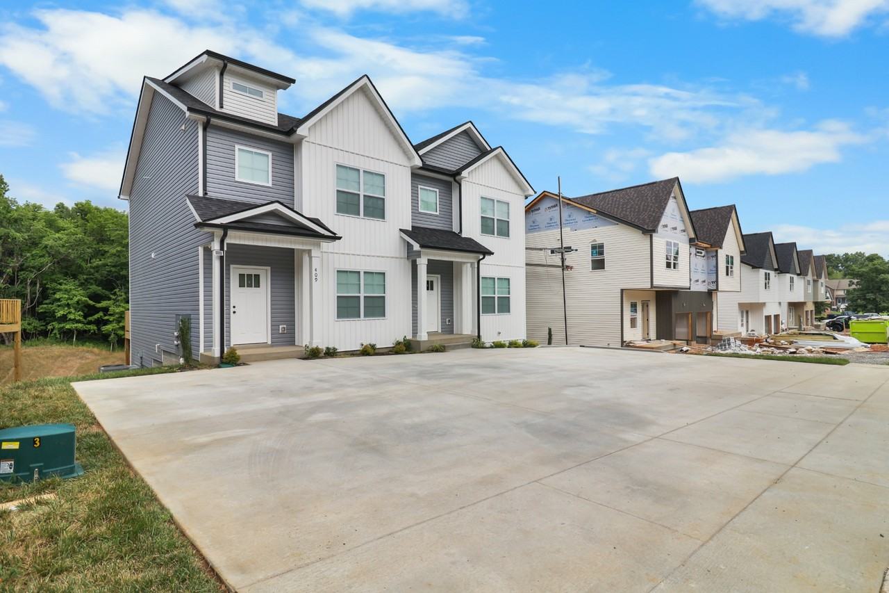 409 Cook Dr #B - Photo 2 of 30