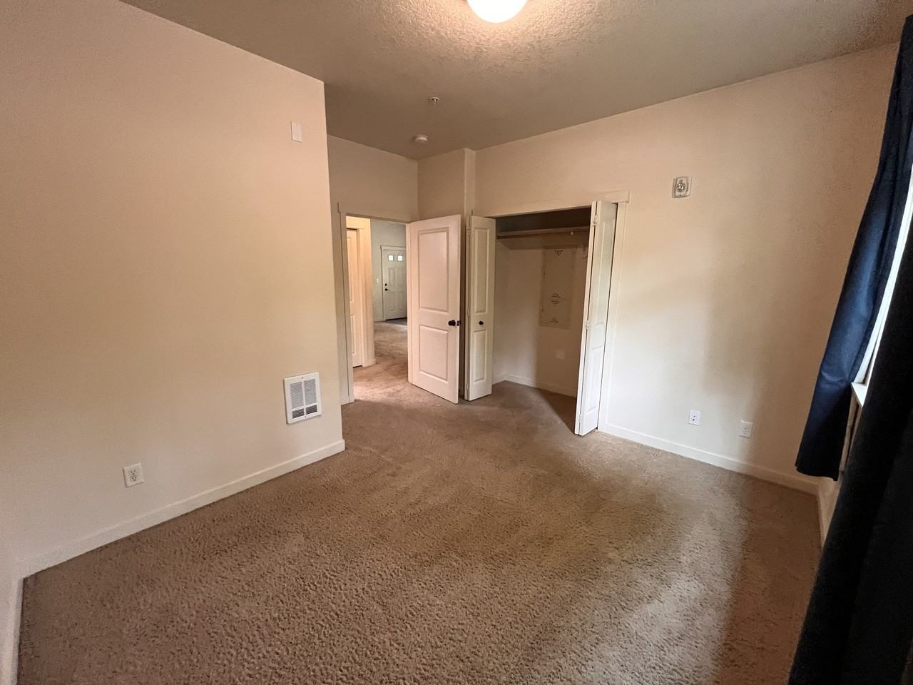 7907 Ne Rockne Way #1 - Photo 5 of 20