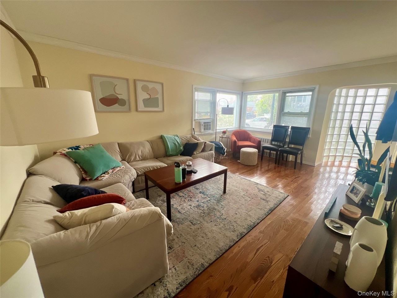 435 E Chester St #1 - Photo 3 of 12