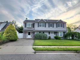 featured image of 34 Arch Ln