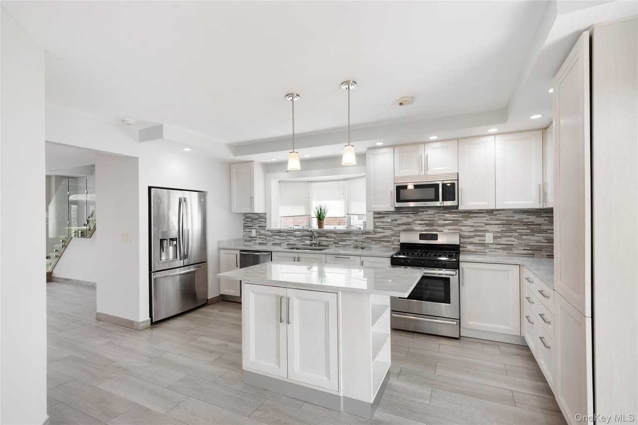 191 Beach 140th St - Photo 2 of 41