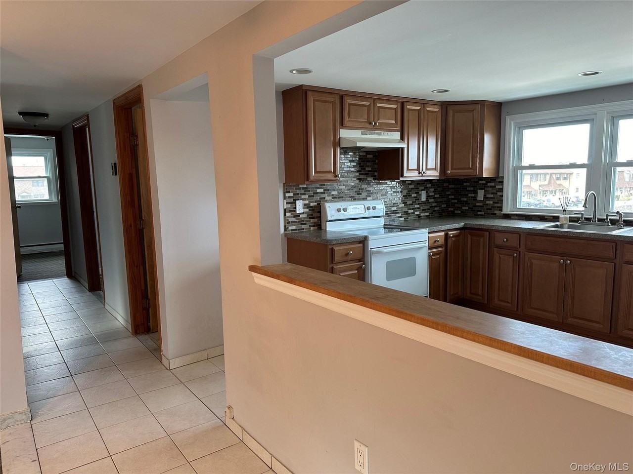 360 West Dr - Photo 6 of 15