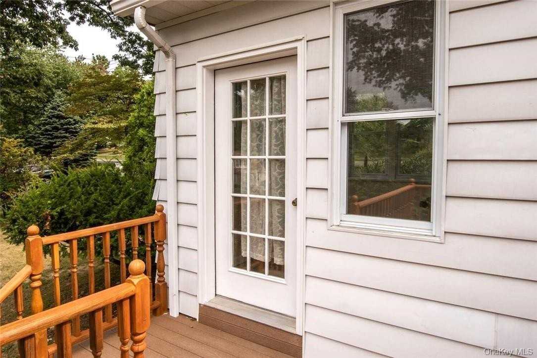 227 N Main St - Photo 5 of 25