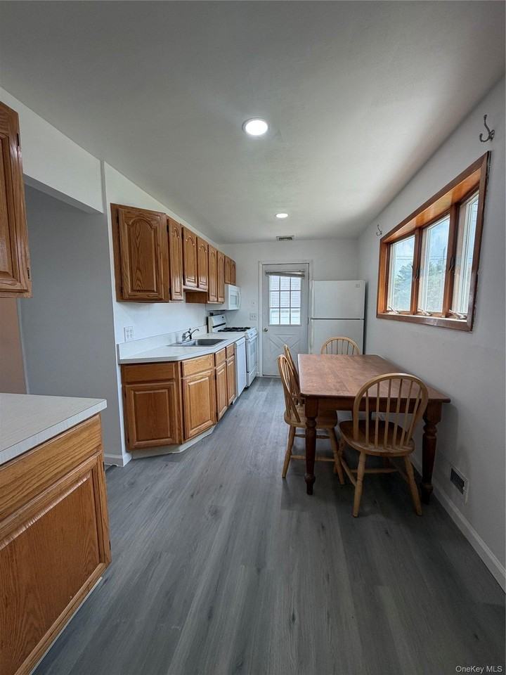 3 Grand Haven Dr - Photo 3 of 15