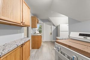 featured image of 60 Calmar St #3