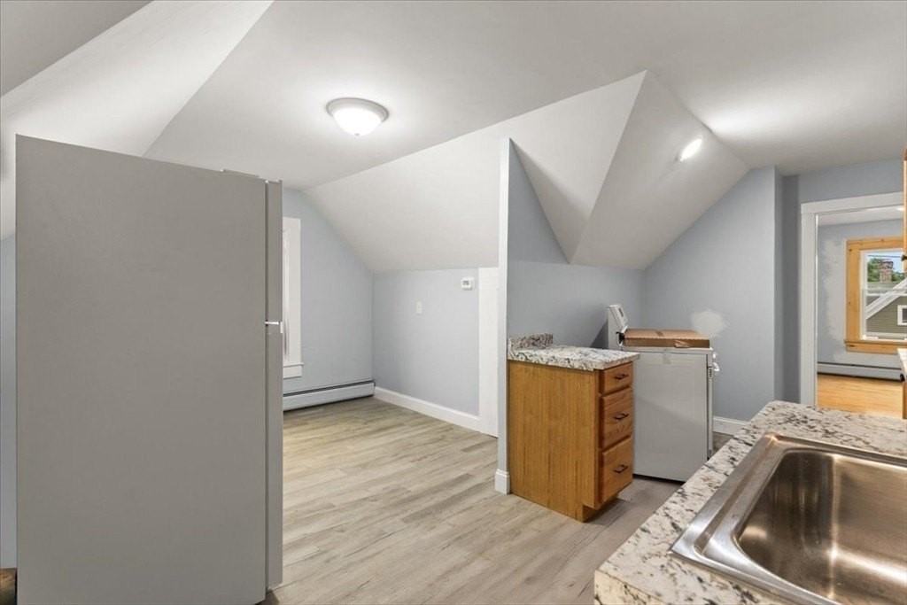 60 Calmar St #3 - Photo 5 of 12
