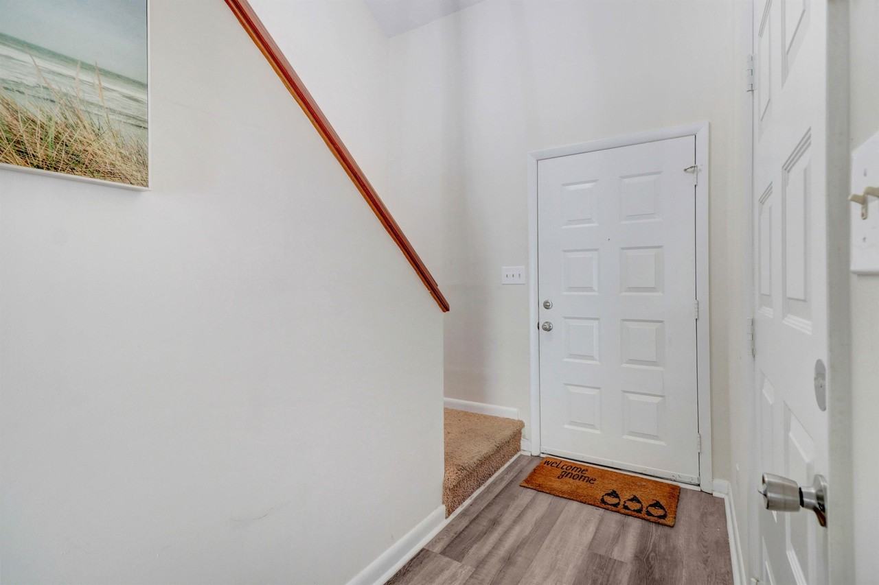 1900 Harris St #1 - Photo 6 of 26