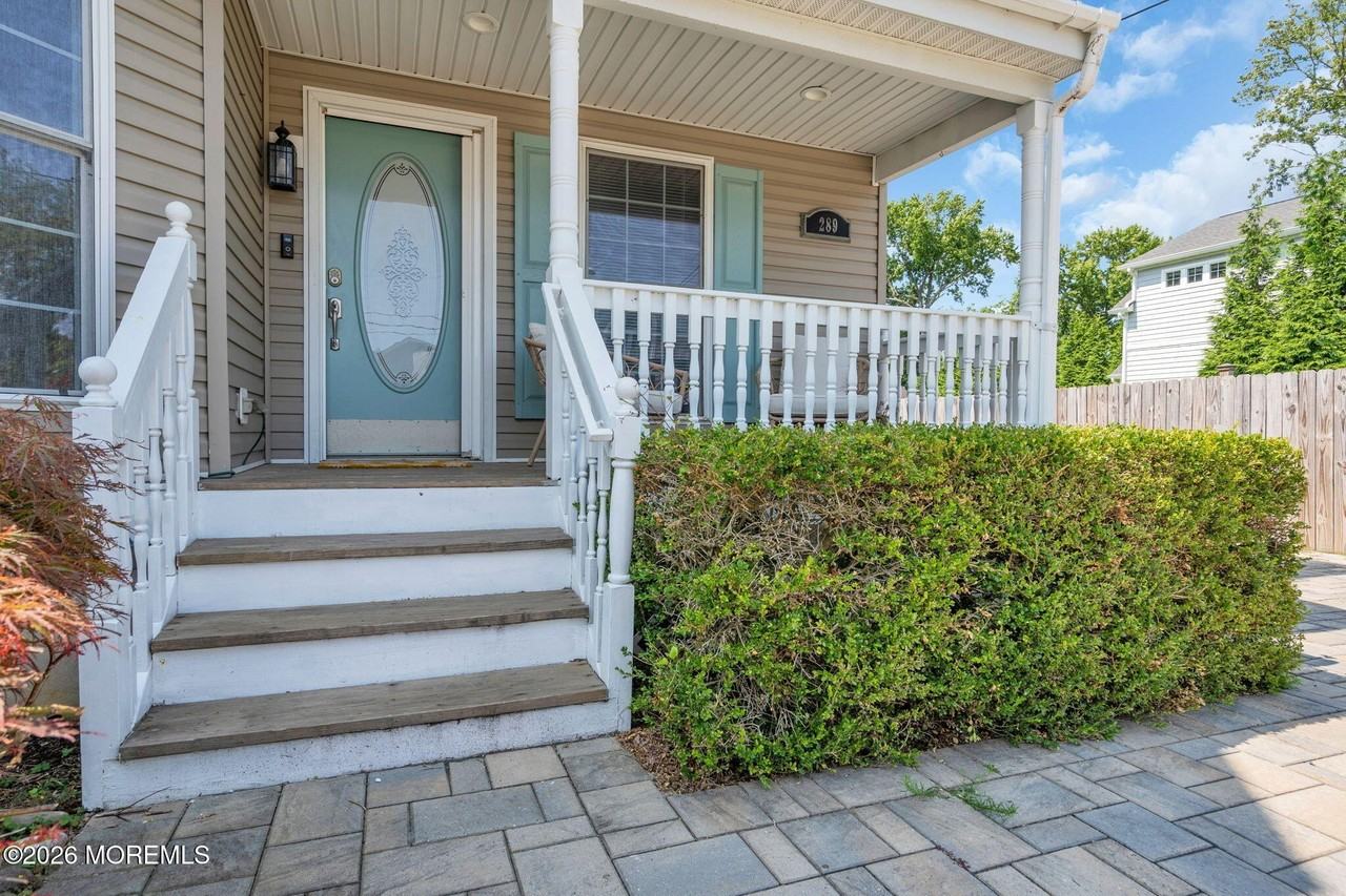 289 Osborne Ave - Photo 4 of 33