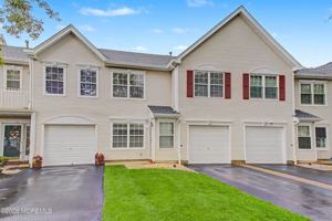 featured image of 77 Picket Pl