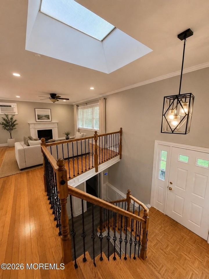 601 Harmony Rd - Photo 5 of 24
