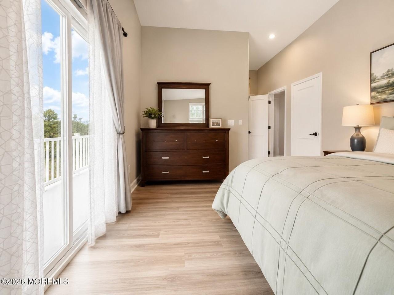 202 Palermo Ave - Photo 4 of 27