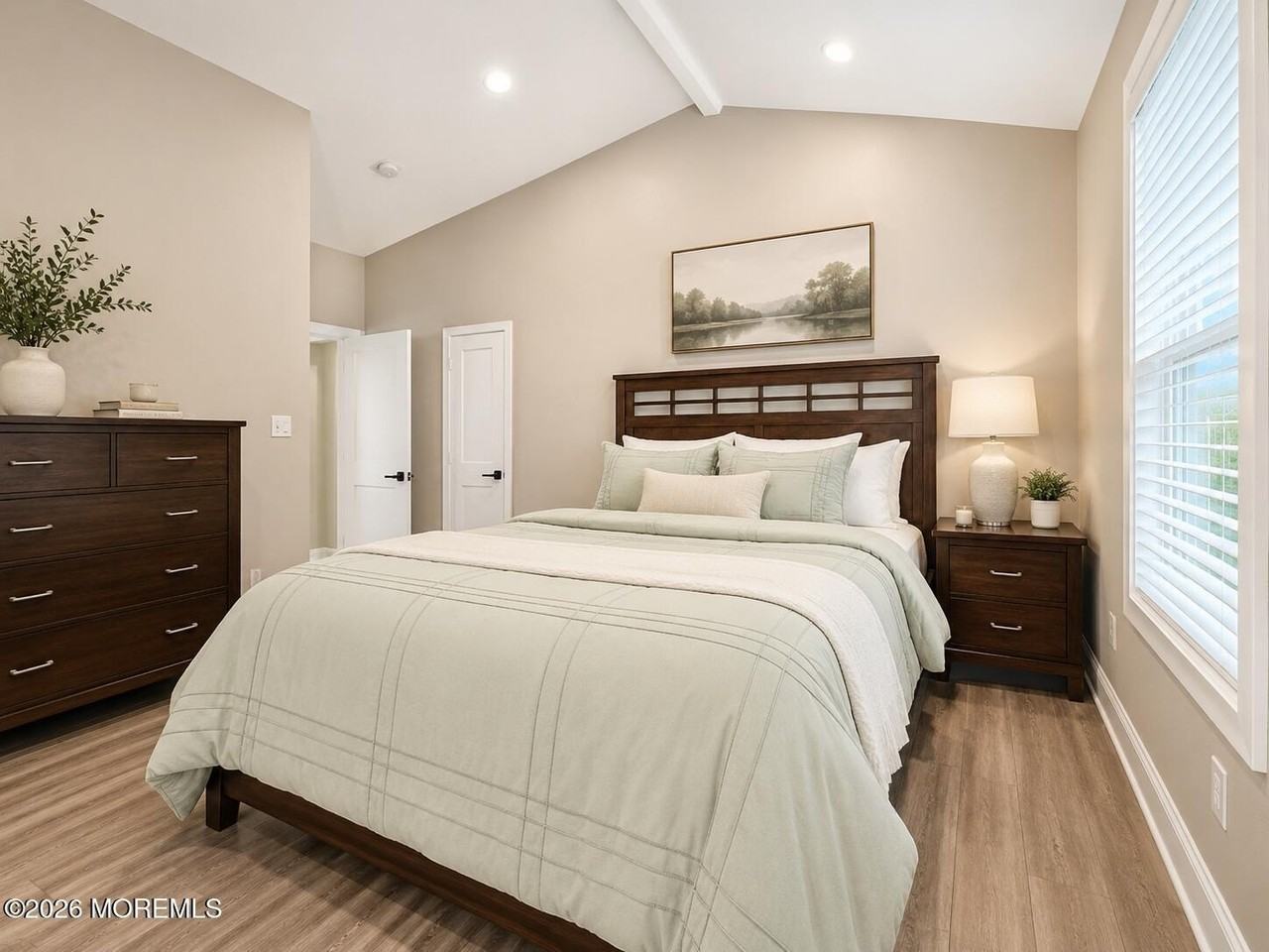 202 Palermo Ave - Photo 5 of 27