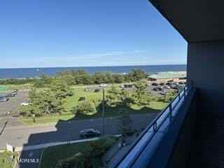 300 Ocean Ave N #D5 - Photo 3 of 50