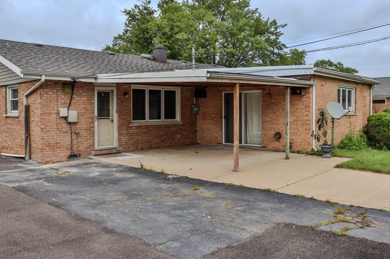 7119 Stanford Dr - Photo 6 of 35