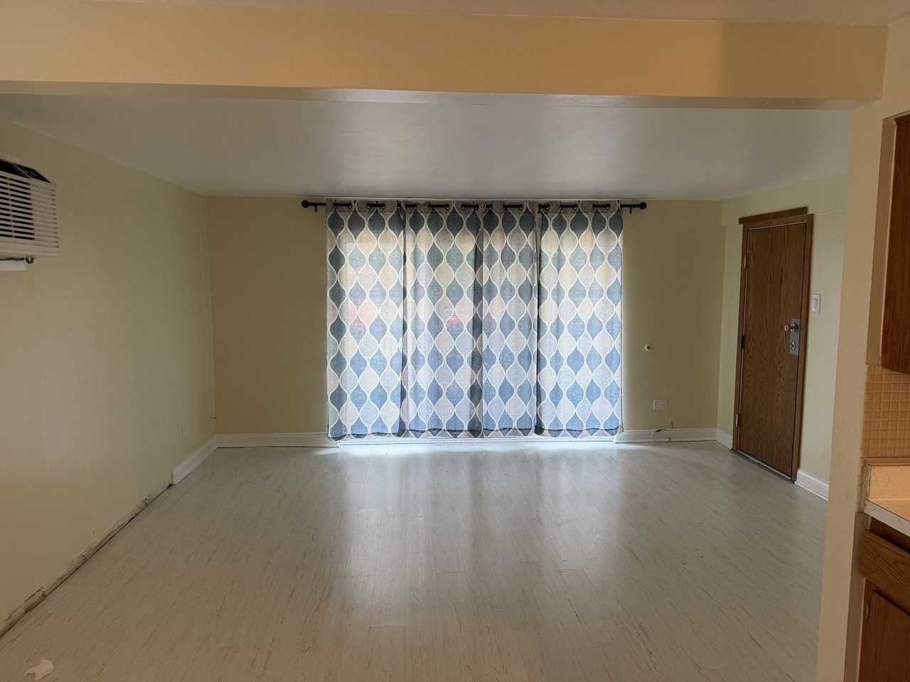 5743 S Kenton Ave #1S - Photo 2 of 9