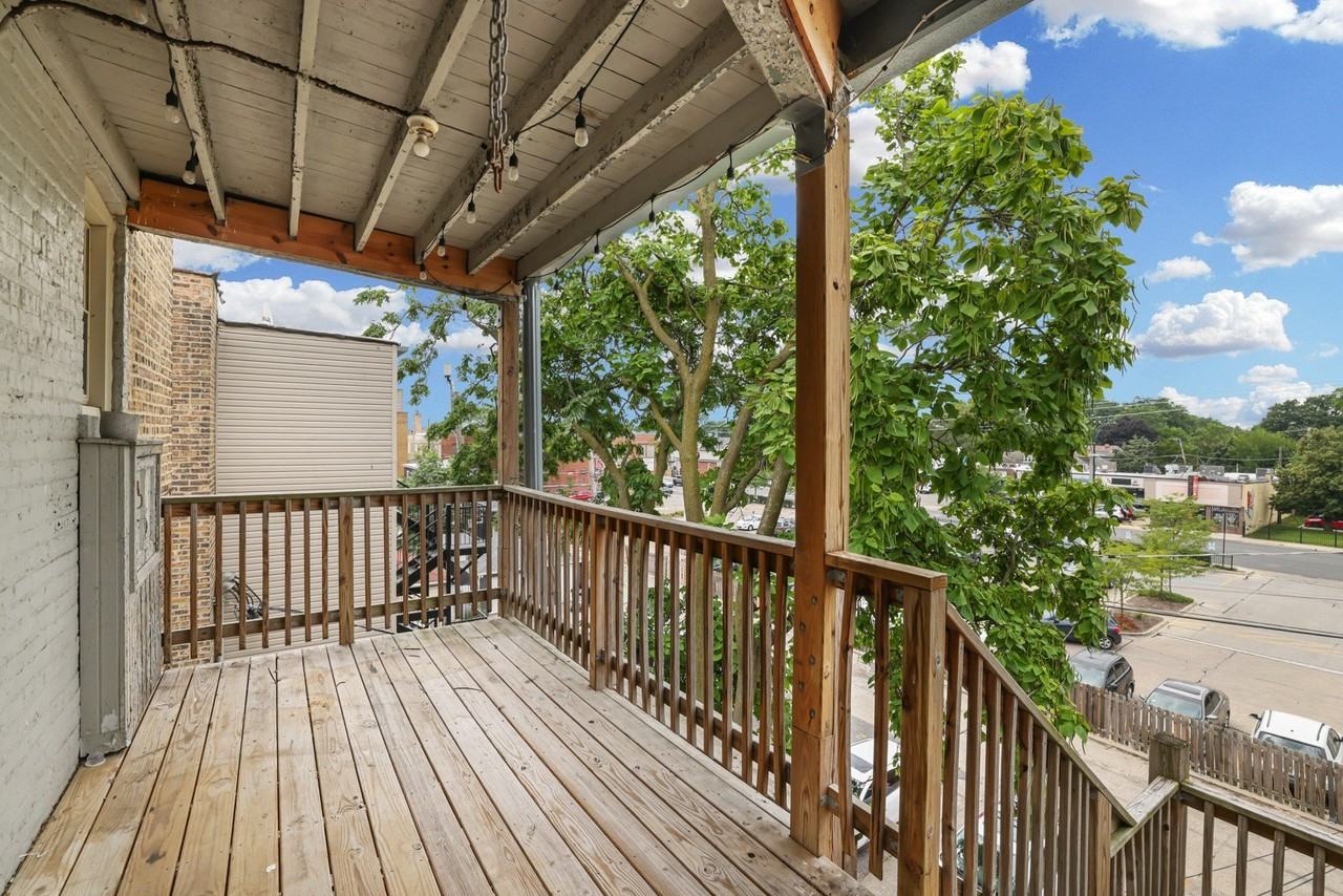 5020 N Harding Ave #3S - Photo 2 of 11