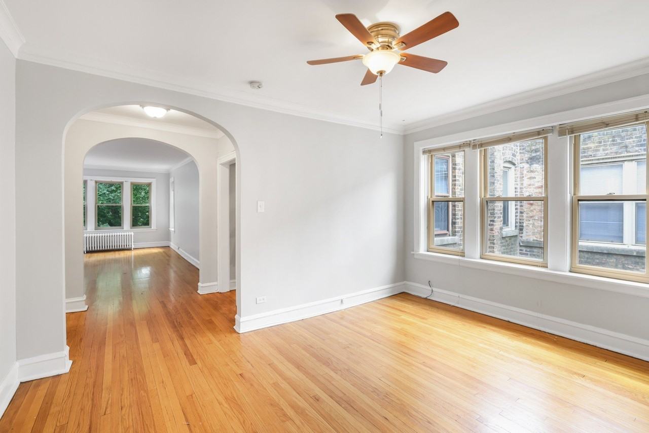 5020 N Harding Ave #3S - Photo 5 of 11