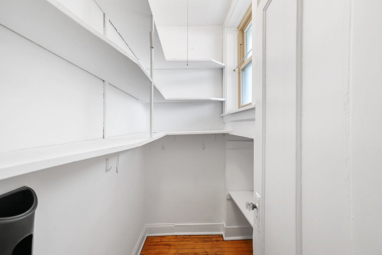 5020 N Harding Ave #3S - Photo 7 of 11