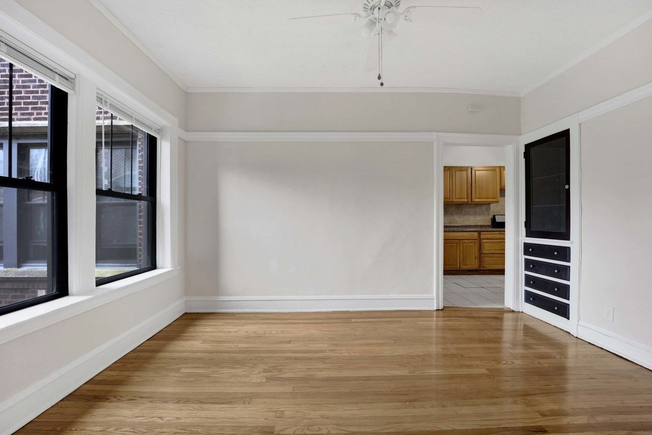 1235 W Greenleaf Ave #2N - Photo 7 of 23