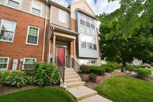 featured image of 35 Thomas Ct