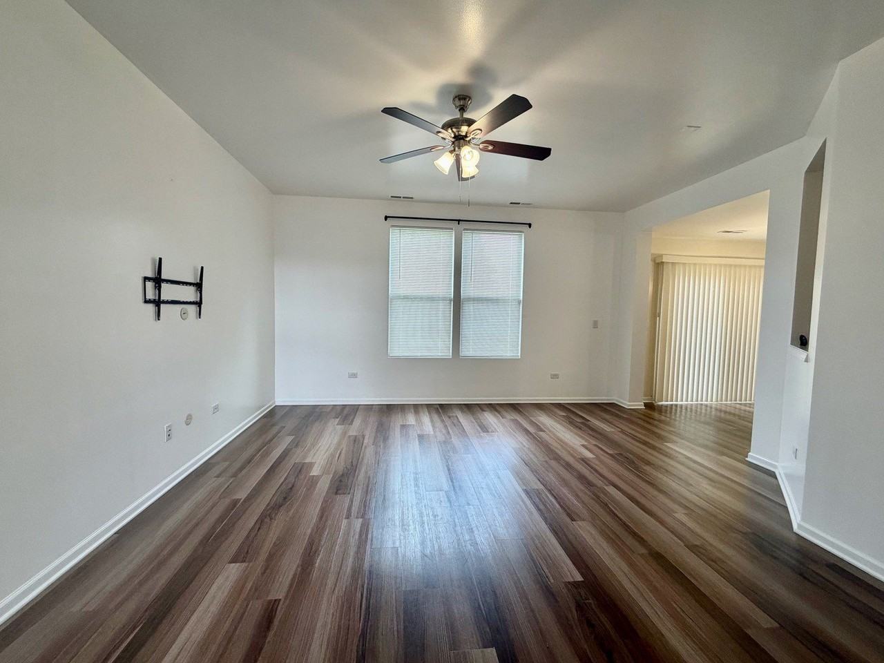 1492 Orchid St - Photo 3 of 18
