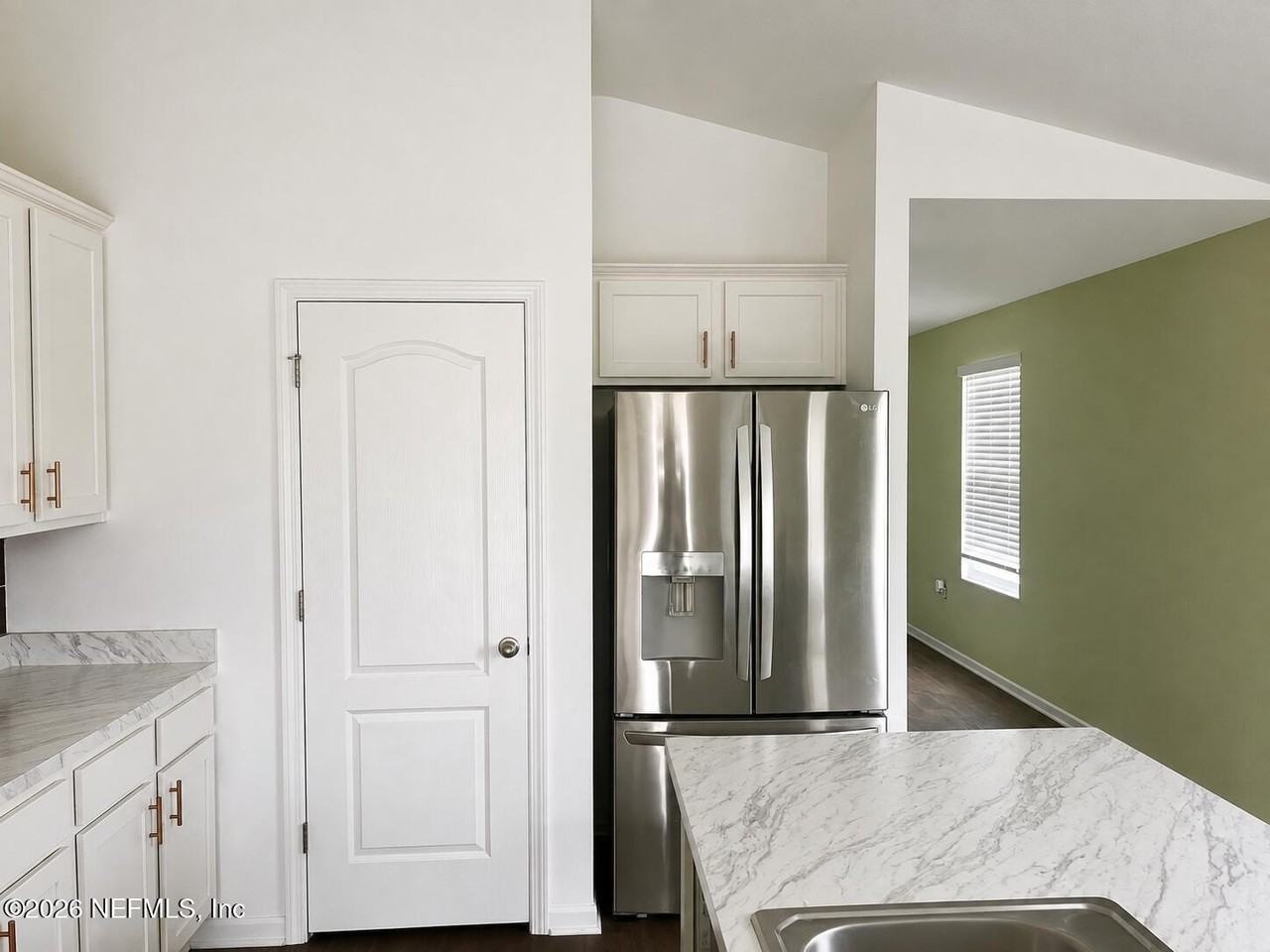 12450 Russian Olive Rd - Photo 6 of 29