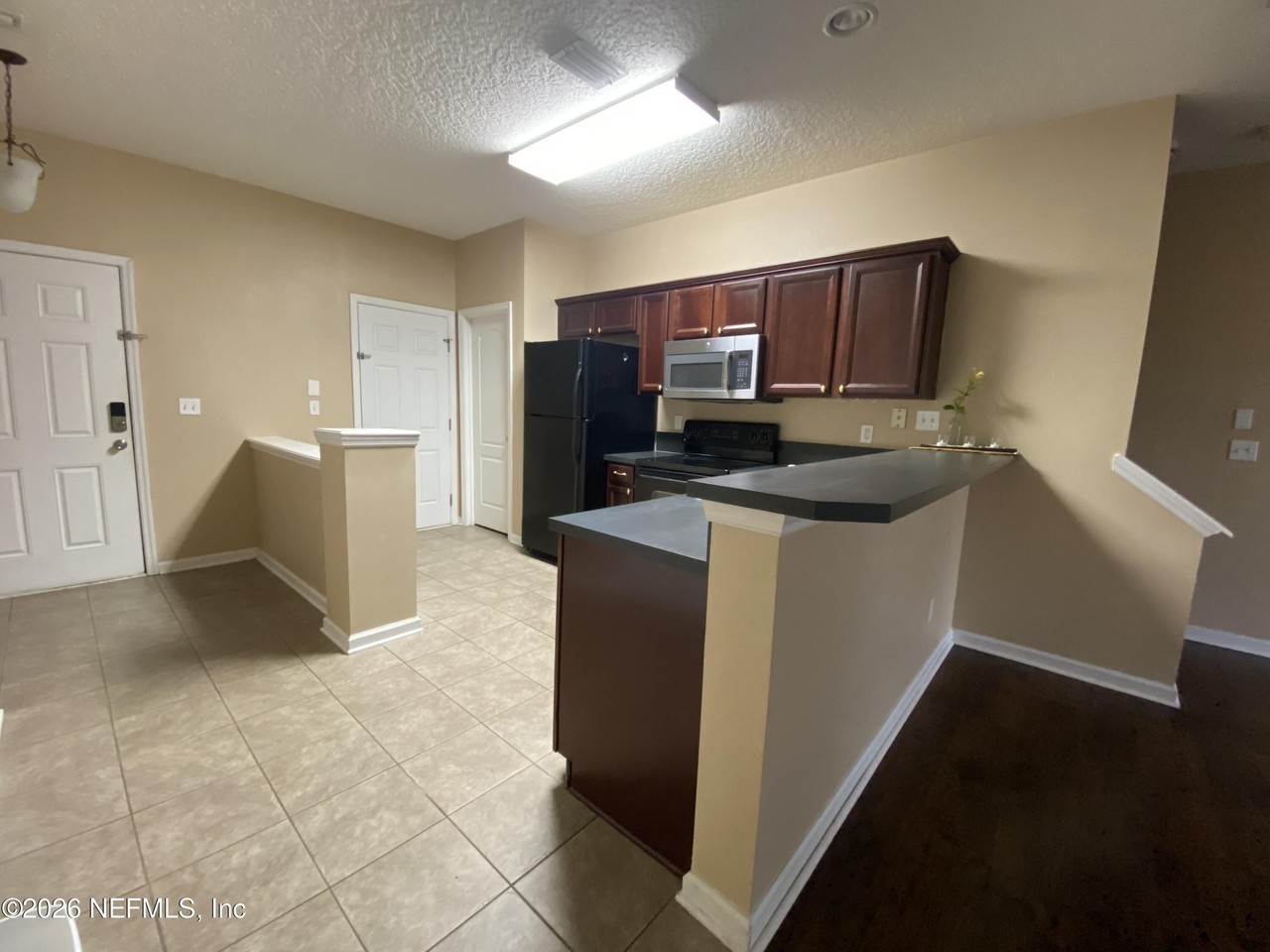 1461 Biscayne Bay Dr - Photo 5 of 19
