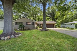 featured image of 1097 Oak Tree Rd