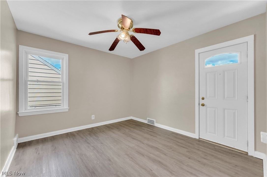13613 Cedar Rd #2UP - Photo 3 of 26