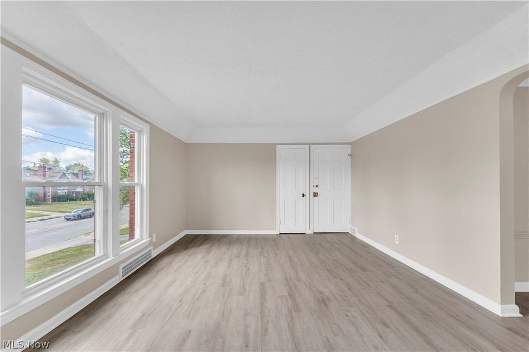 13613 Cedar Rd #2UP - Photo 6 of 26