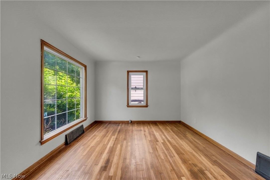 14404 Rockside Rd - Photo 4 of 21