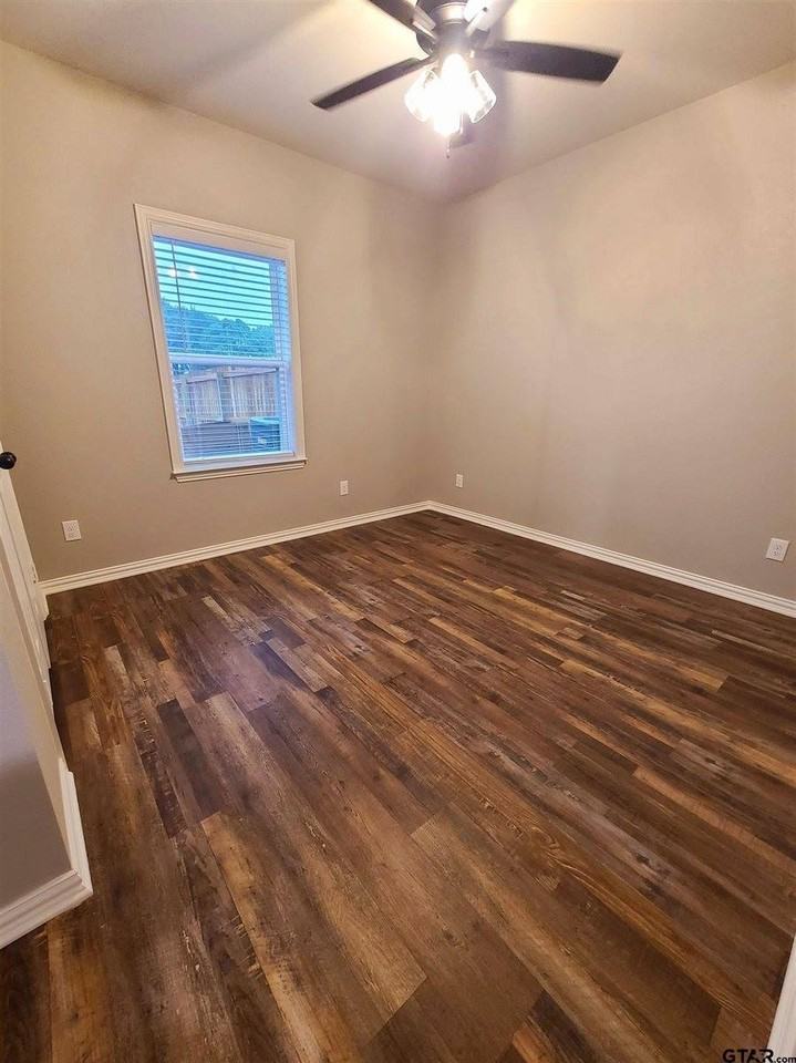 11230 County Road 152 W Unit 4 - Photo 5 of 23