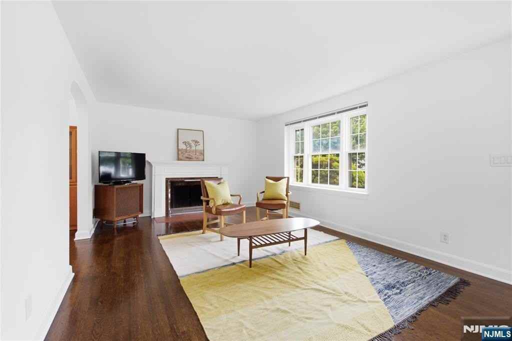 20 Wilber Ter - Photo 3 of 23