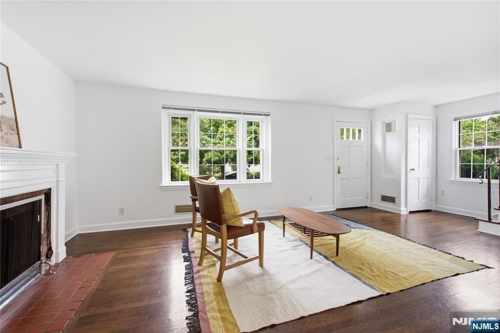 20 Wilber Ter - Photo 4 of 23