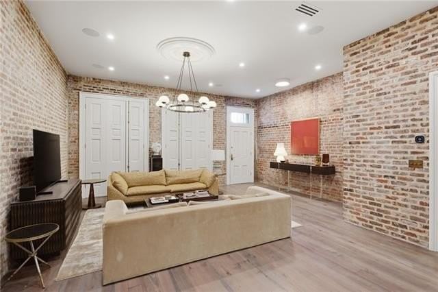 1132 Tchoupitoulas St - Photo 3 of 22