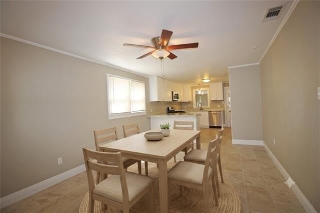 4440 Prairie St - Photo 6 of 15