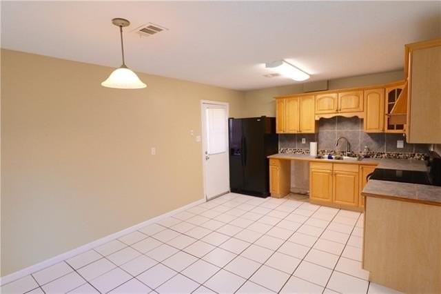 100 Peter Ln - Photo 4 of 22