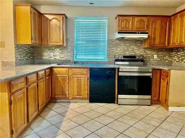 19 Rush Dr - Photo 4 of 16